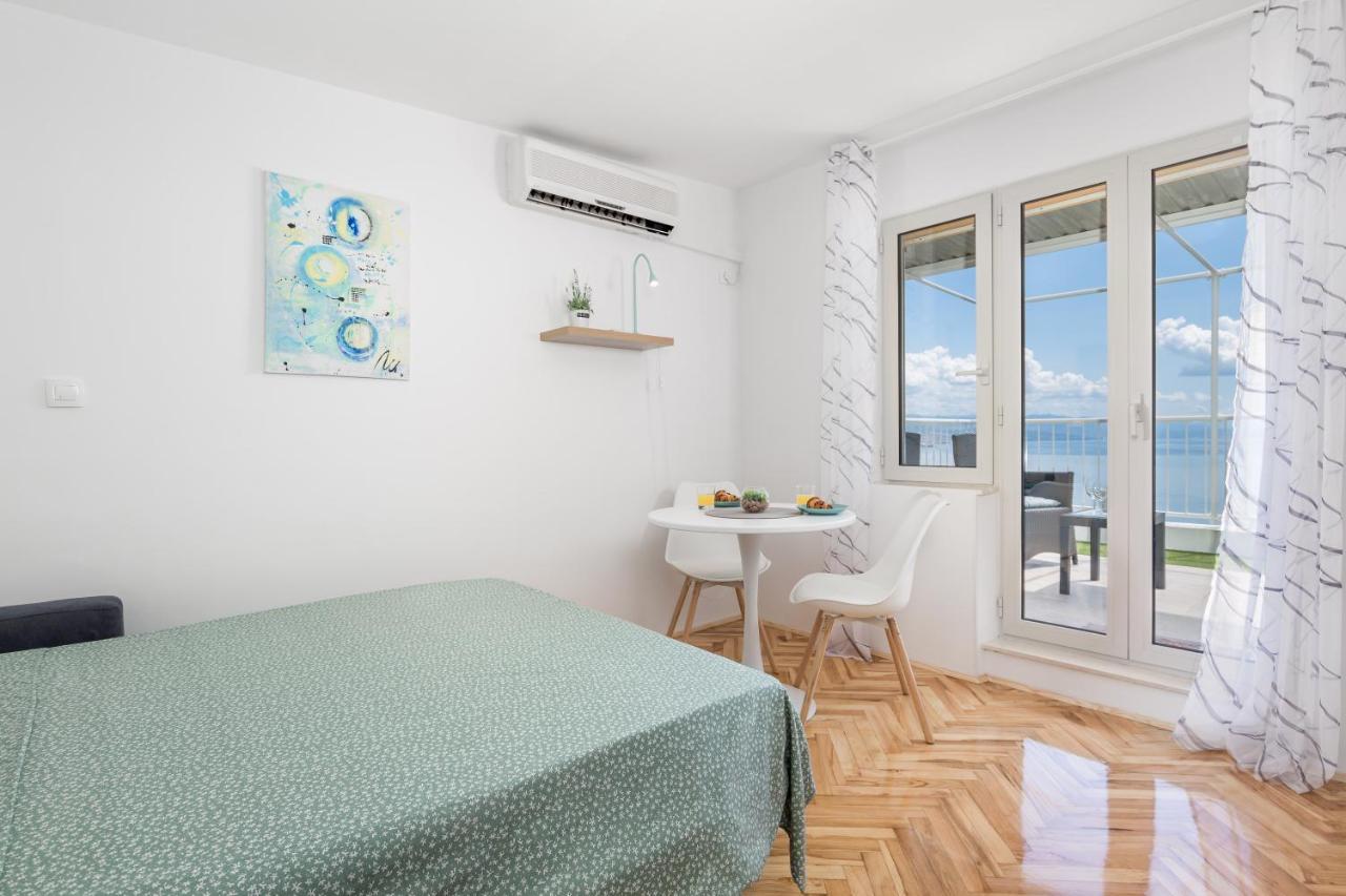 Rozi Apartma