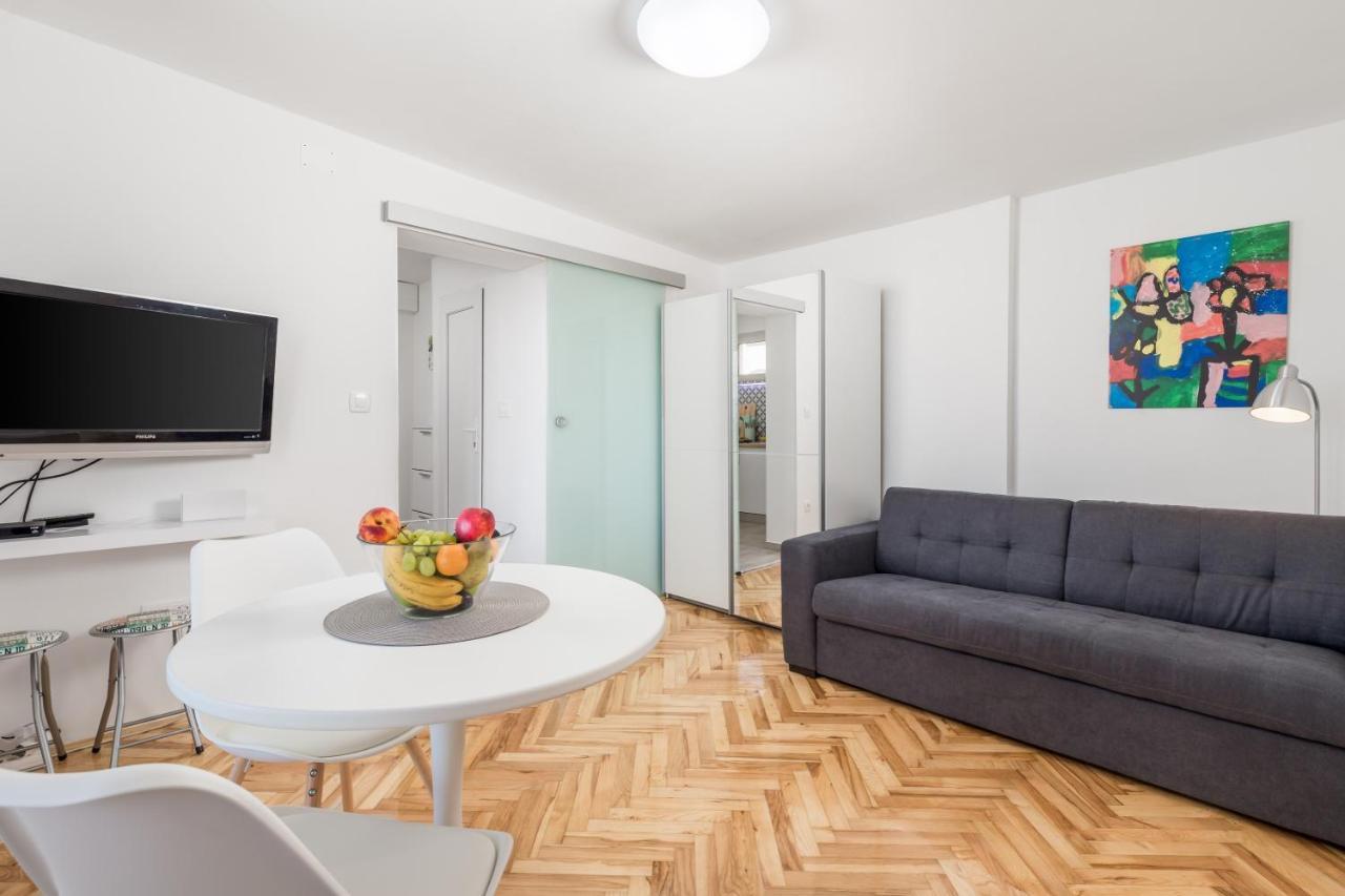 Rozi Apartma